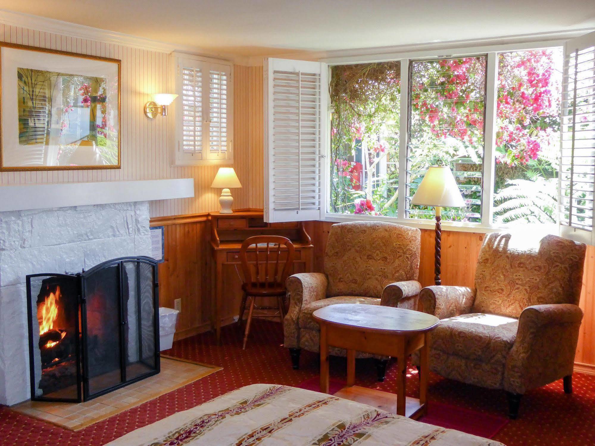 Carmel Fireplace Inn Kültér fotó